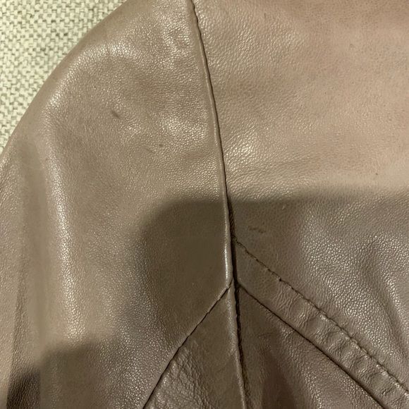 Belted Guess leather jacket - Picture 7 of 8